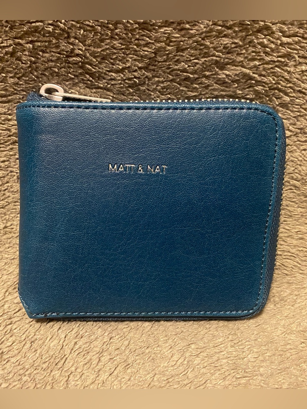 Matt & Nat Watson blue bifold zip wallet square with silver zipper new w/o tags